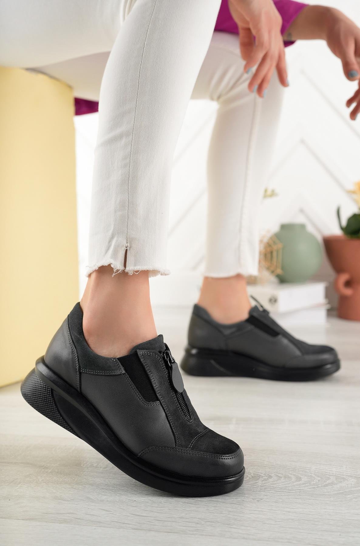 Ortobella Günlük Doğal Deri Comfort Kadın Ayakkabı Siyah OB305